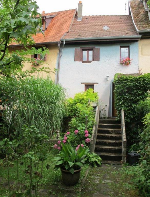 Gite Au Coeur D'Eguisheim Exterior photo